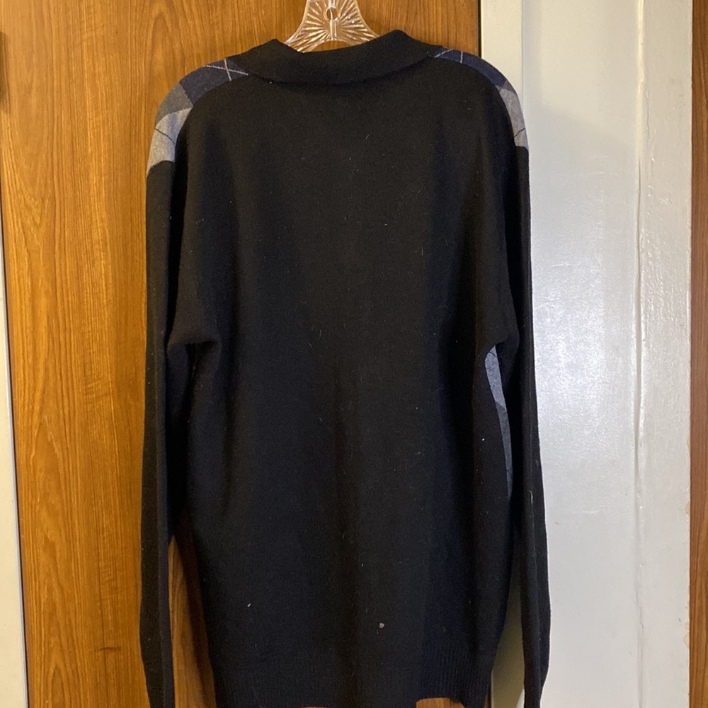 Sweater - Picture 3 of 3